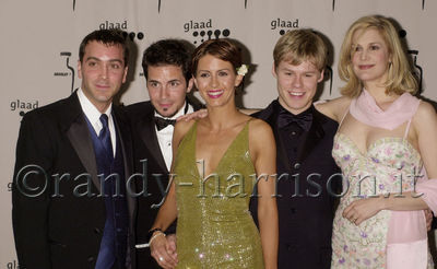 Glaad-media-awards-los-angeles-arrivals-apr-28th-2001-003.jpg