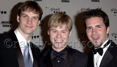 Glaad-media-awards-los-angeles-arrivals-apr-28th-2001-006.jpg