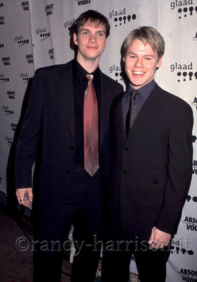 Glaad-media-awards-new-york-arrivals-apr-16th-2001-006.jpg