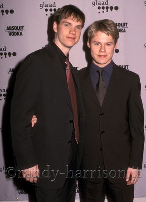 Glaad-media-awards-new-york-arrivals-apr-16th-2001-011.jpg