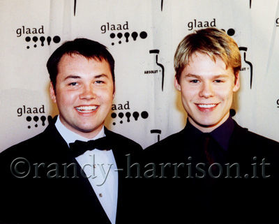 Glaad-media-awards-new-york-arrivals-apr-16th-2001-012.jpg