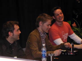 Dvd-signing-at-borders-dallas-feb-29th-2004-052.jpg