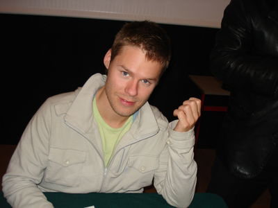 Qaf-convention-autograph-session-by-unknown1-oct-31st-2008-00.jpg