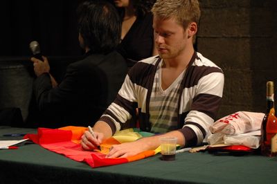 Qaf-convention-autograph-session-by-garfield-nov-2nd-2008-001.JPG