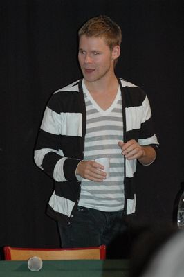 Qaf-convention-panel-by-garfield-nov-2nd-2008-003.JPG