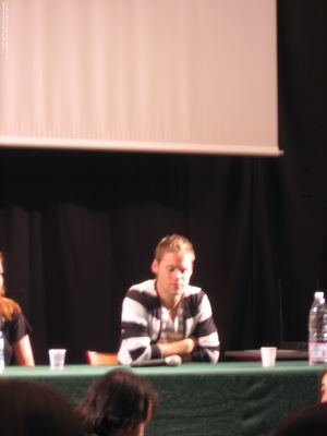 Qaf-convention-panel-by-lazyshades-nov-2nd-2008-016.jpg