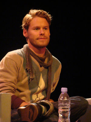 Planet-babylon-convention-panel-by-angie-oct-30th-2010-0055.JPG