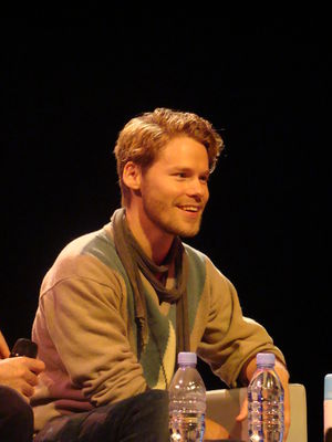 Planet-babylon-convention-panel-by-angie-oct-31st-2010-0064.JPG