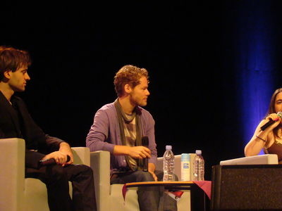 Planet-babylon-convention-panel-by-angie-oct-31st-2010-0122.JPG