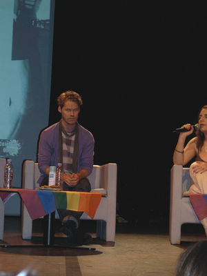 Planet-babylon-convention-panel-by-francesca-oct-31st-2010-011.jpg