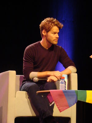 Planet-babylon-convention-panel-by-angie-nov-1st-2010-0015.JPG