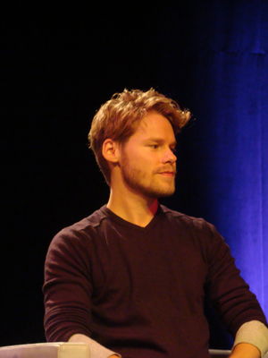 Planet-babylon-convention-panel-by-angie-nov-1st-2010-0264.JPG