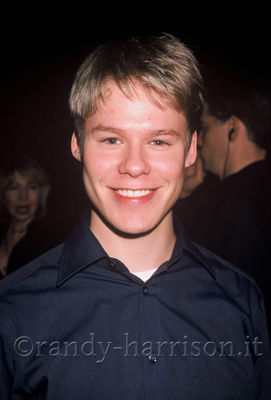 Qaf-west-hollywood-arrivals-nov-28th-2000-002.jpg