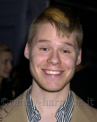 Qaf-premiere-new-york-arrivals-mar-31st-2004-020.jpg