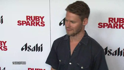 Ruby-sparks-screening-arrival-screencaps-jul-11th-2012-004.png