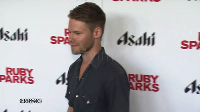 Ruby-sparks-screening-arrival-screencaps-jul-11th-2012-009.png