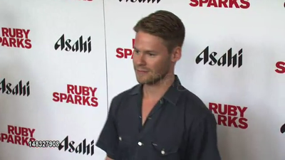 Ruby-sparks-screening-arrival-screencaps-jul-11th-2012-020.png