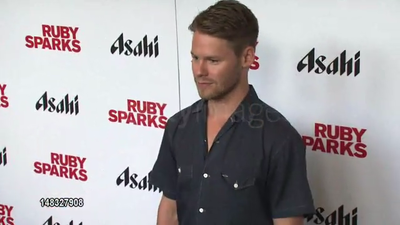 Ruby-sparks-screening-arrival-screencaps-jul-11th-2012-028.png