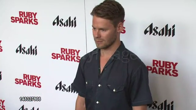 Ruby-sparks-screening-arrival-screencaps-jul-11th-2012-033.png