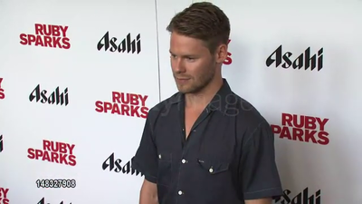 Ruby-sparks-screening-arrival-screencaps-jul-11th-2012-034.png