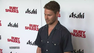 Ruby-sparks-screening-arrival-screencaps-jul-11th-2012-035.png