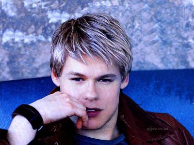 New-york-magazine-randy-harrison-details-april-2002-02.jpg