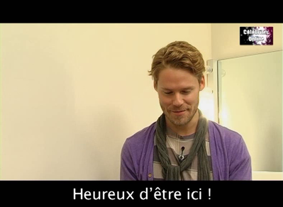 Celebrites-online-interview-qaf-convention-oct-31st-2010-00023.png