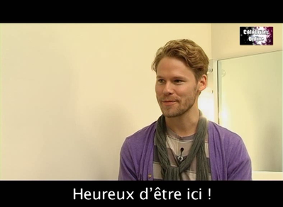 Celebrites-online-interview-qaf-convention-oct-31st-2010-00025.png