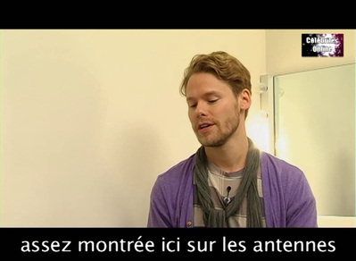 Celebrites-online-interview-qaf-convention-oct-31st-2010-00111.png