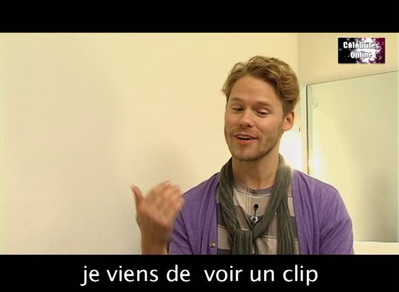 Celebrites-online-interview-qaf-convention-oct-31st-2010-00180.png