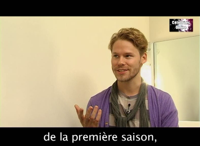 Celebrites-online-interview-qaf-convention-oct-31st-2010-00192.png