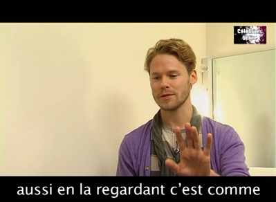 Celebrites-online-interview-qaf-convention-oct-31st-2010-00247.png