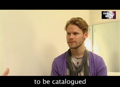 Celebrites-online-interview-qaf-convention-oct-31st-2010-00379.png