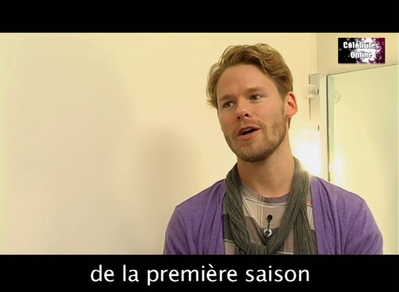 Celebrites-online-interview-qaf-convention-oct-31st-2010-01027.png