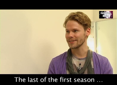 Celebrites-online-interview-qaf-convention-oct-31st-2010-01039.png