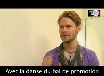 Celebrites-online-interview-qaf-convention-oct-31st-2010-01046.png