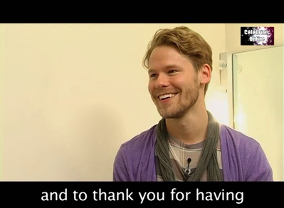 Celebrites-online-interview-qaf-convention-oct-31st-2010-01339.png