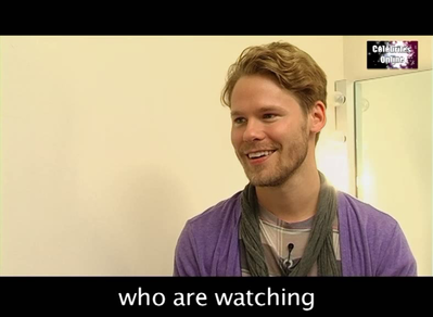 Celebrites-online-interview-qaf-convention-oct-31st-2010-01347.png