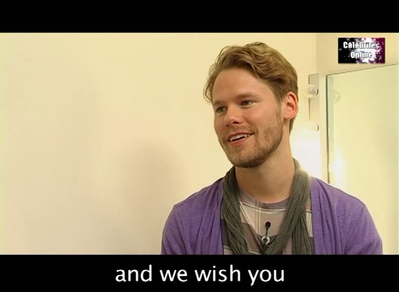 Celebrites-online-interview-qaf-convention-oct-31st-2010-01358.png