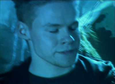 Bang-bang-you-are-dead-screencaps-2002-0725.png