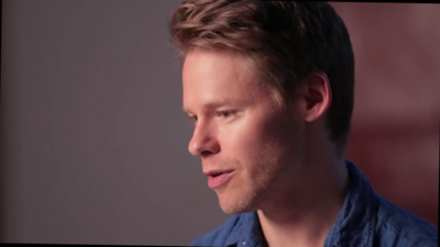 meet-randy-harrison-angels-in-america-by-berkeley-rep-video-screencaps-0036.png